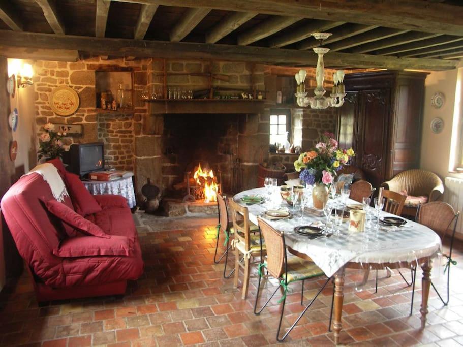 Gite : La Cochetiere : Ancienne Ferme 18Eme Villa Le Grais Esterno foto